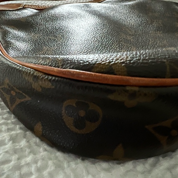 Louis Vuitton Odeon PM *Retired* - Picture 6 of 13